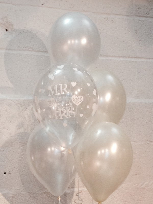 Mr & Mrs white and Ivory  UNFILLED Pearlised Balloons, Wedding (Helium Quality)