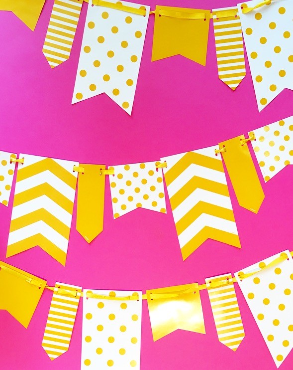 10ft Yellow and White Spot and Stripe Reversible Flag Bunting
